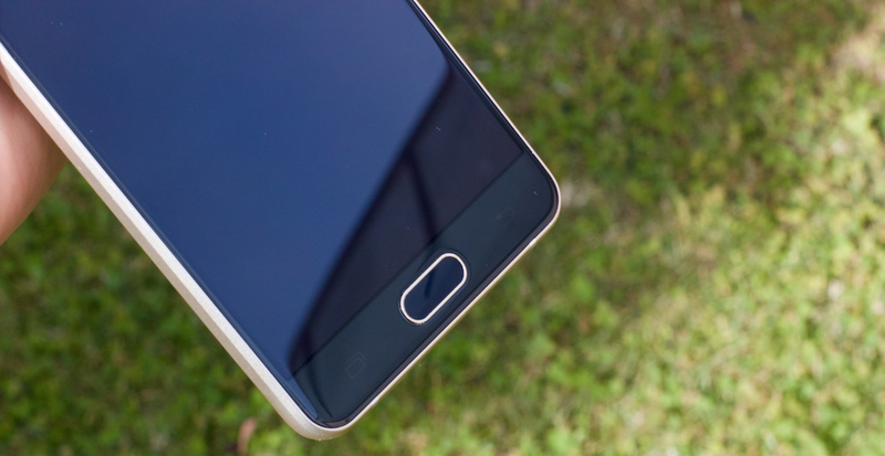 Illustration for article titled El nuevo Samsung Galaxy A5 es un gama media para dominarlos a todos